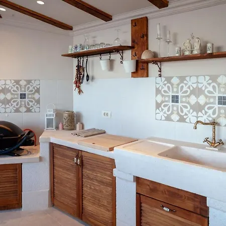 Luxury Mala In Makarska, Private Pool ماكارسكا